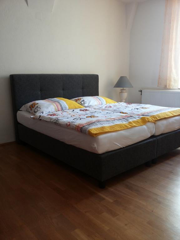 Ferienwohnung In Krems-Stein/Donau Екстер'єр фото
